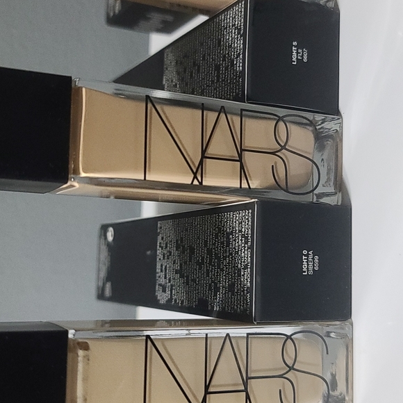 ✅️ALL SHADES ~ NARS Natural Radiant Longwear Foundation ~ New in Box - Picture 8 of 12